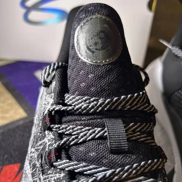 Under Armour Curry 11 Bruce Lee Collaboration Size 10.5 Men’s in Black n Silver Under Armour Curry 11 Bruce Lee Future Dragon Men main image 2